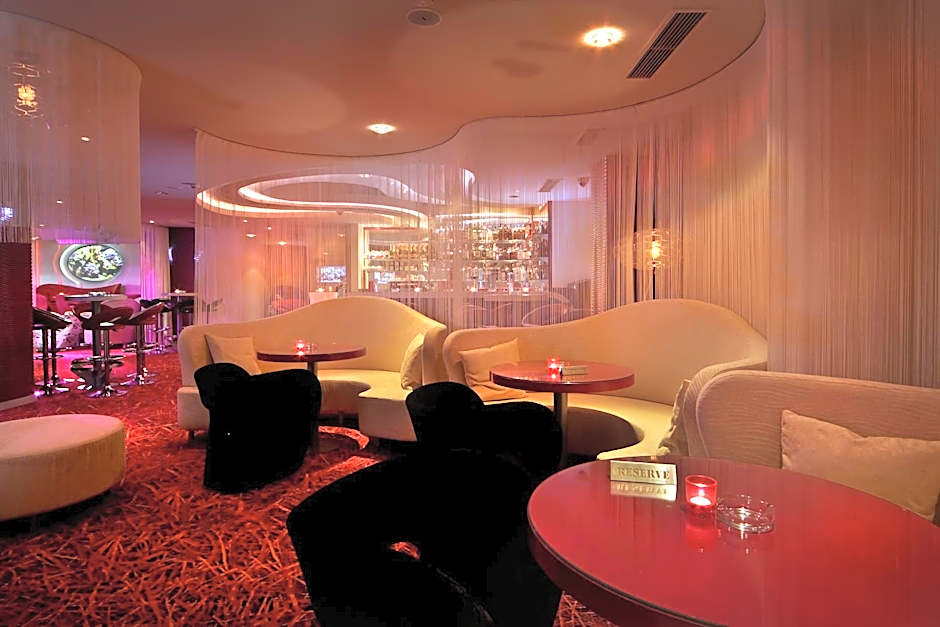 Flamingo Grand Hotel & Spa