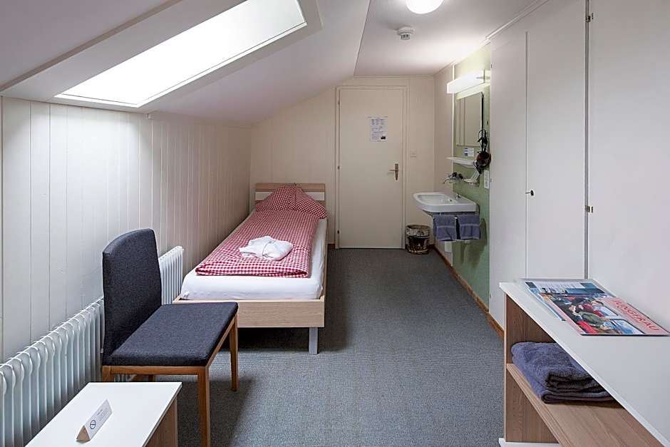 Basic Rooms Jungfrau Lodge