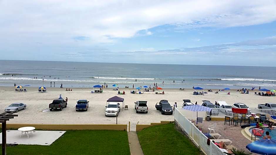 Driftwood Beach Motel