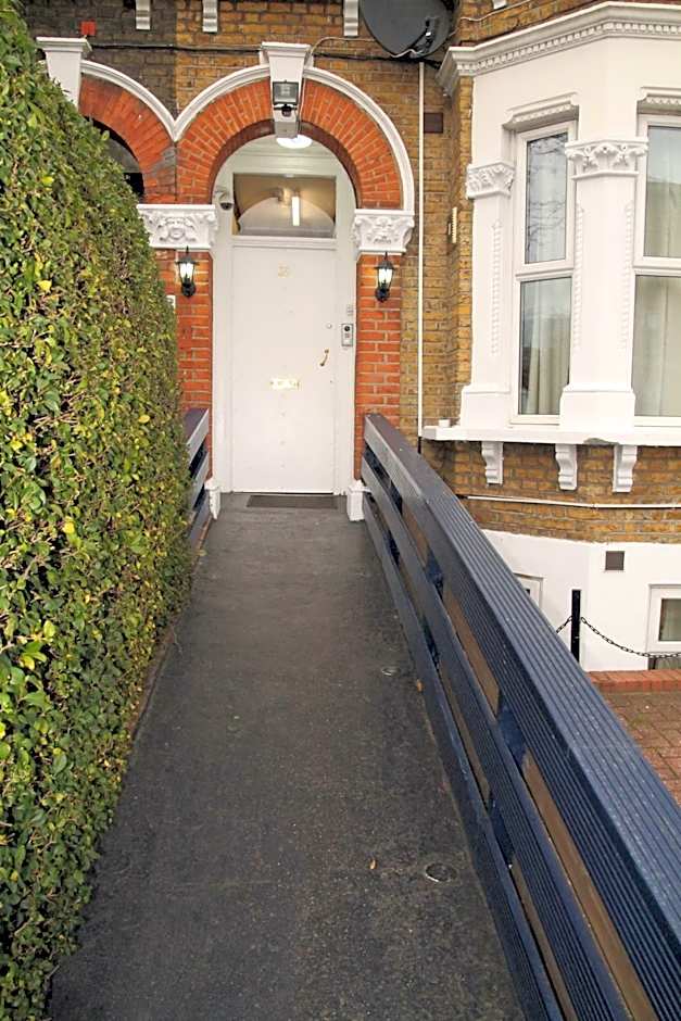 London Olympus Hotel Nirvana