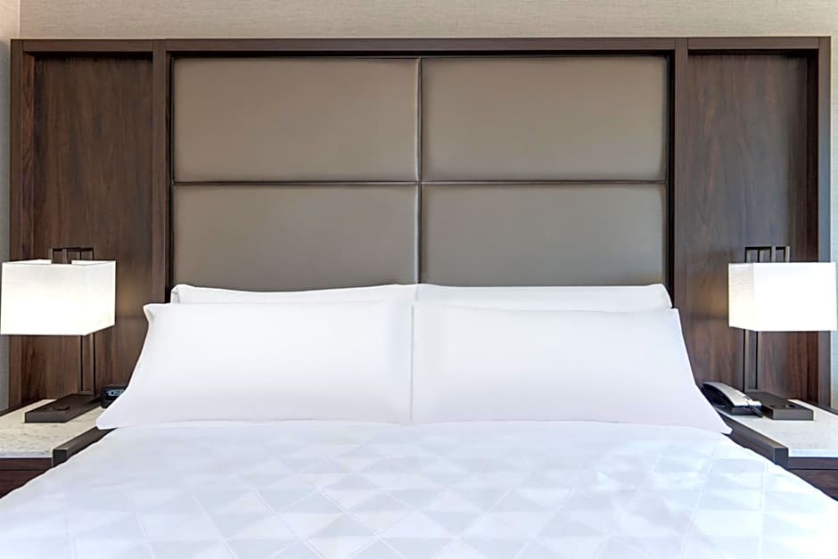 Holiday Inn Boston Logan Airport - Chelsea By IHG