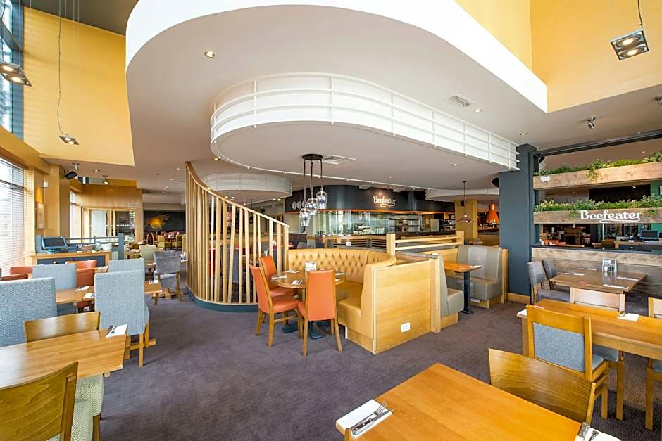 Premier Inn Swansea Waterfront