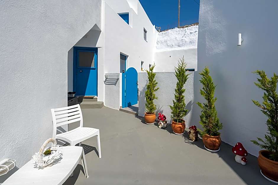 Santorita Suites