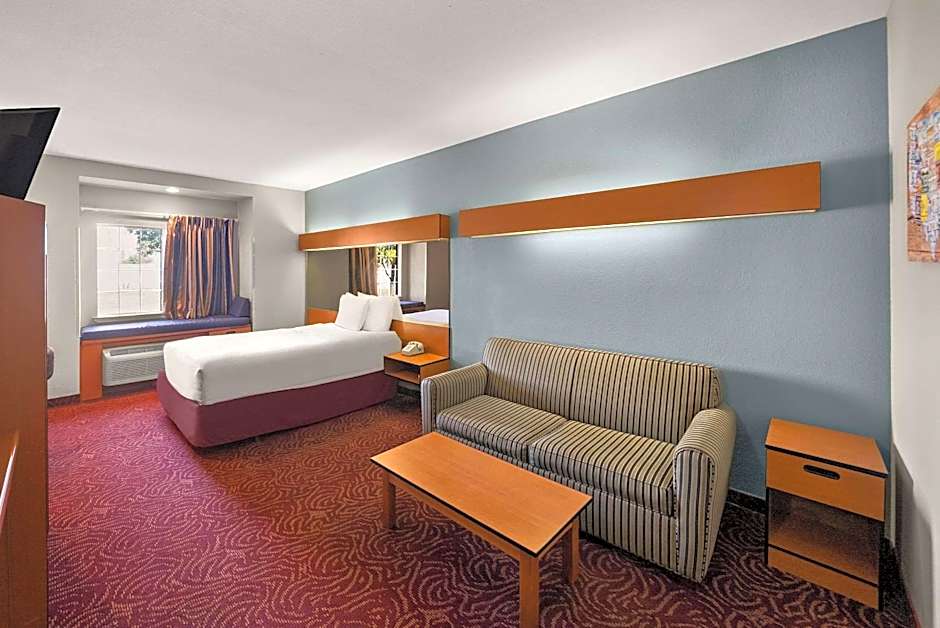 Econo Lodge Inn & Suites Mesquite - Dallas East