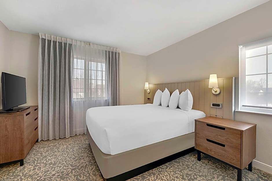 Sonesta ES Suites Dulles Airport