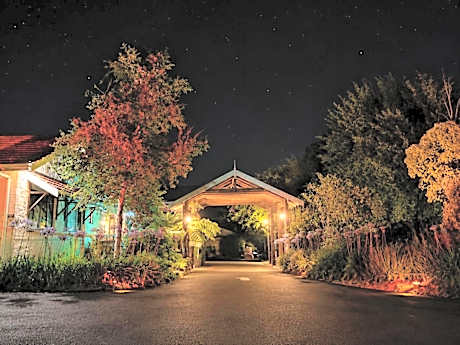 Karri Forest Motel