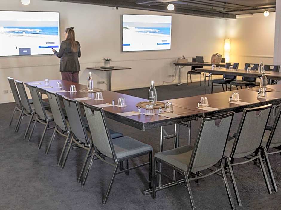 Novotel Newcastle Beach