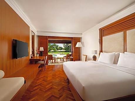 Palace Club King Room