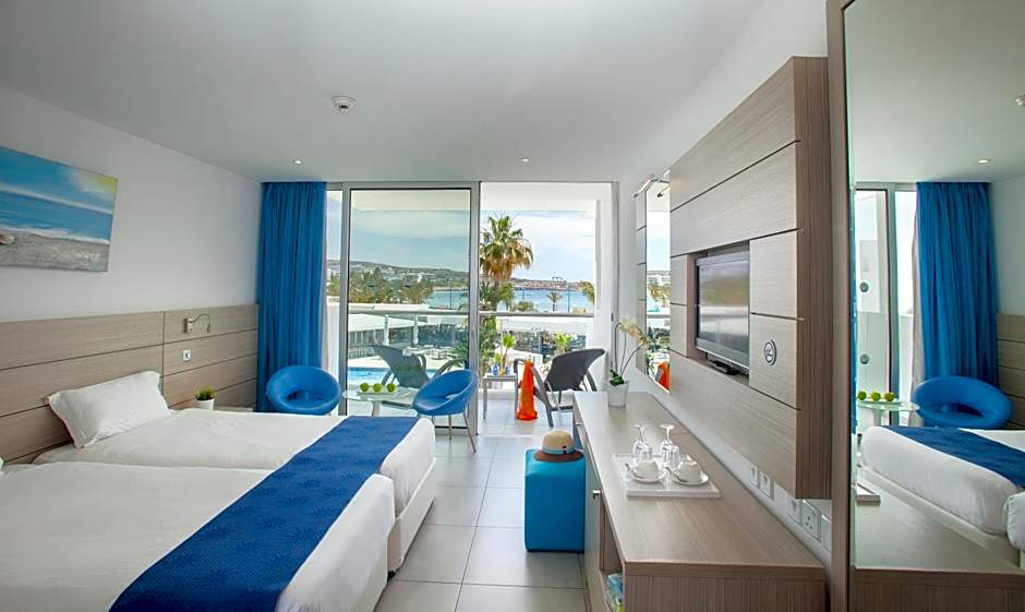 Limanaki Beach Hotel