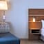 Holiday Inn Express & Suites Aurora By IHG