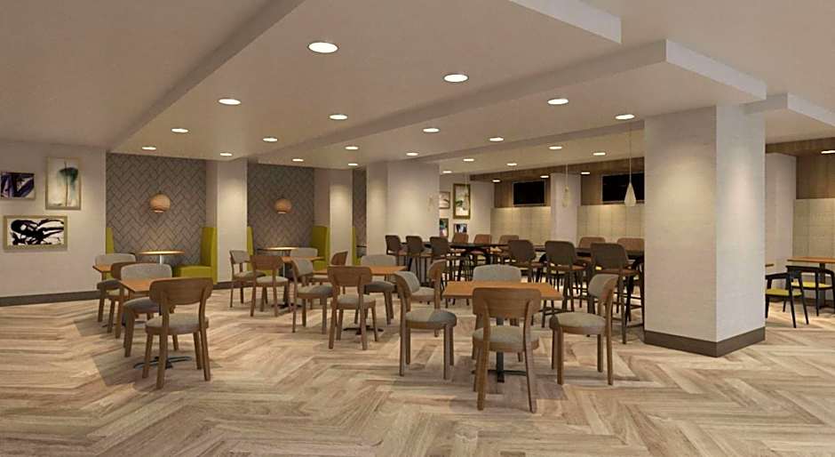 DoubleTree by Hilton St. Paul East