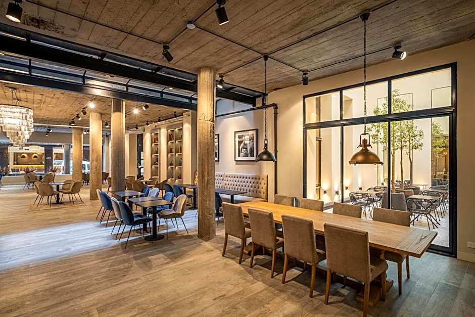 Efe Hotel & Cowork