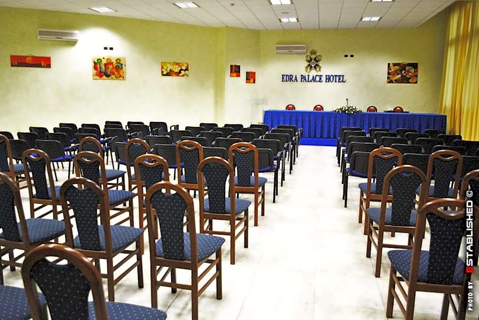 Edra Palace Hotel & Ristorante