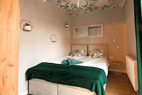 Premium Quadruple Room