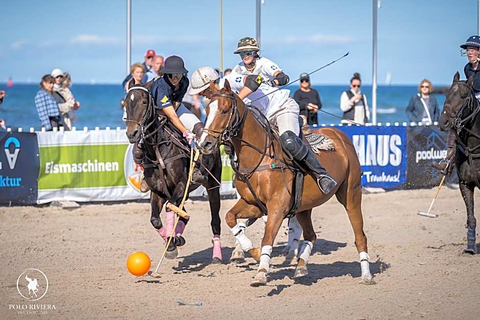 Runas Air Muc Park Sleep & Fly