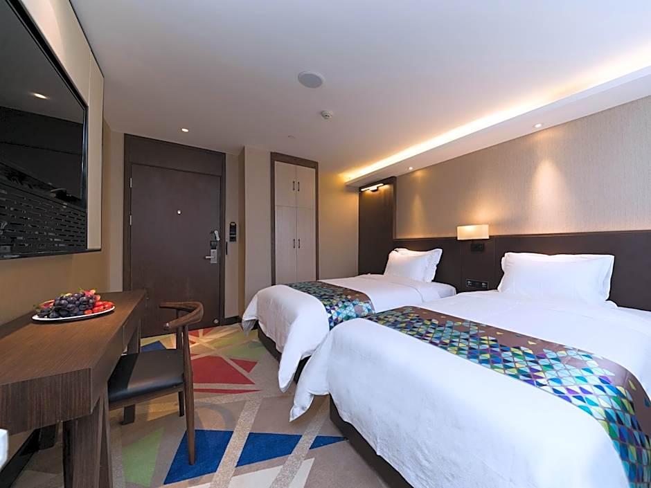 ZMAX Hotel Guangzhou Tianhe Sports Center East Metro Station