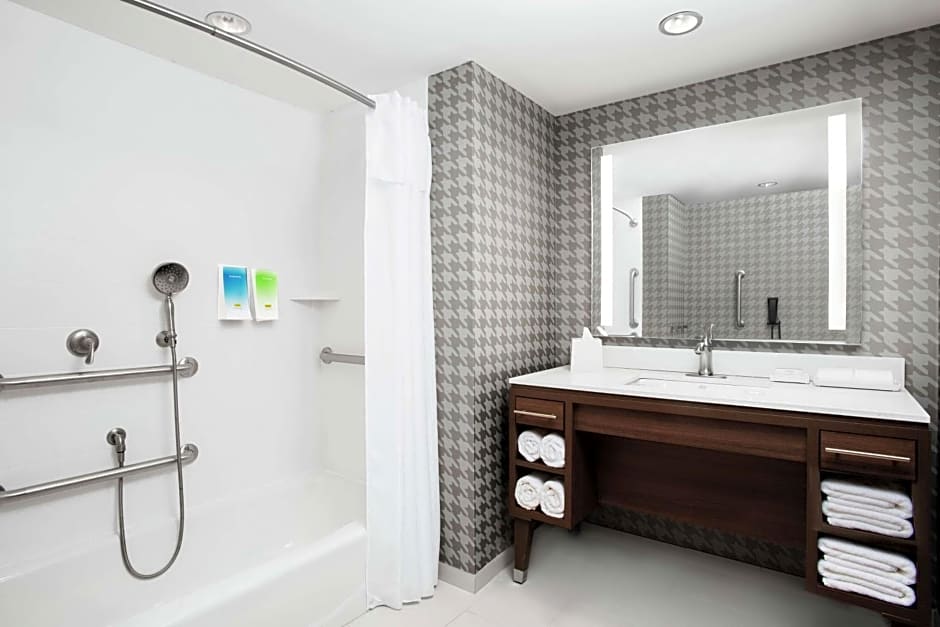 Home2 Suites by Hilton Long Island Brookhaven