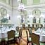 Grand Hotel