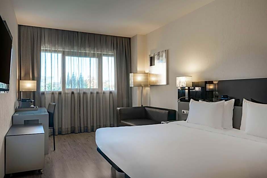 AC Hotel by Marriott Atocha