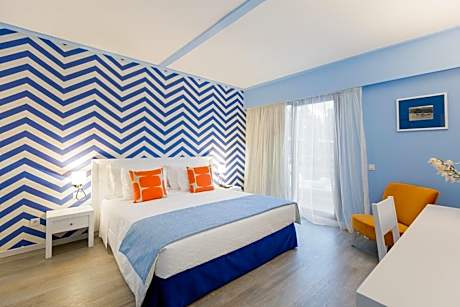 Suite (4 Adults) with Balcony