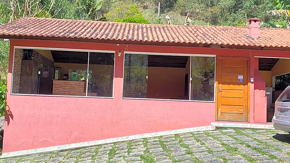 Pousada Beija Flor-Lumiar - Piscinas e Café