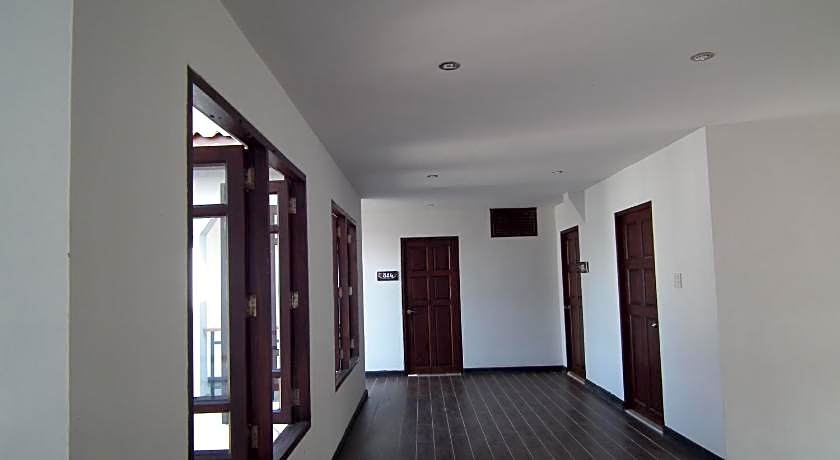 Norn Nab Dao Rimkhong Hotel