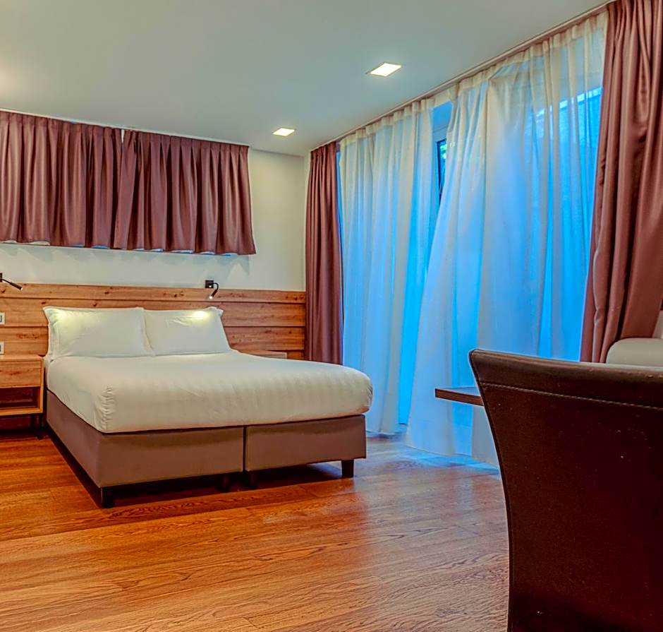 GRANDI 32 Boutique Residence