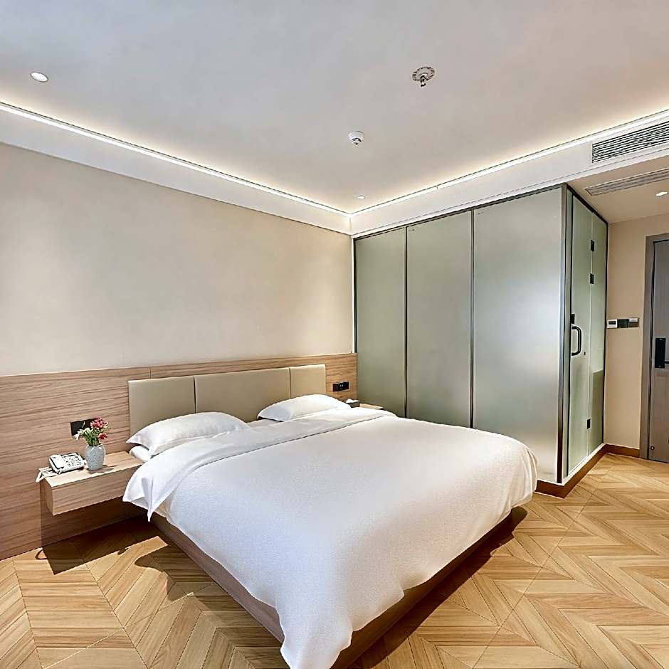 Green Oasis Hotel