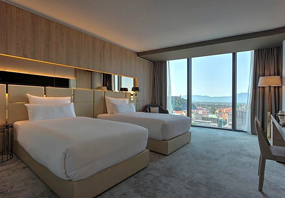 Grand Plaza Hotel & Congress Center