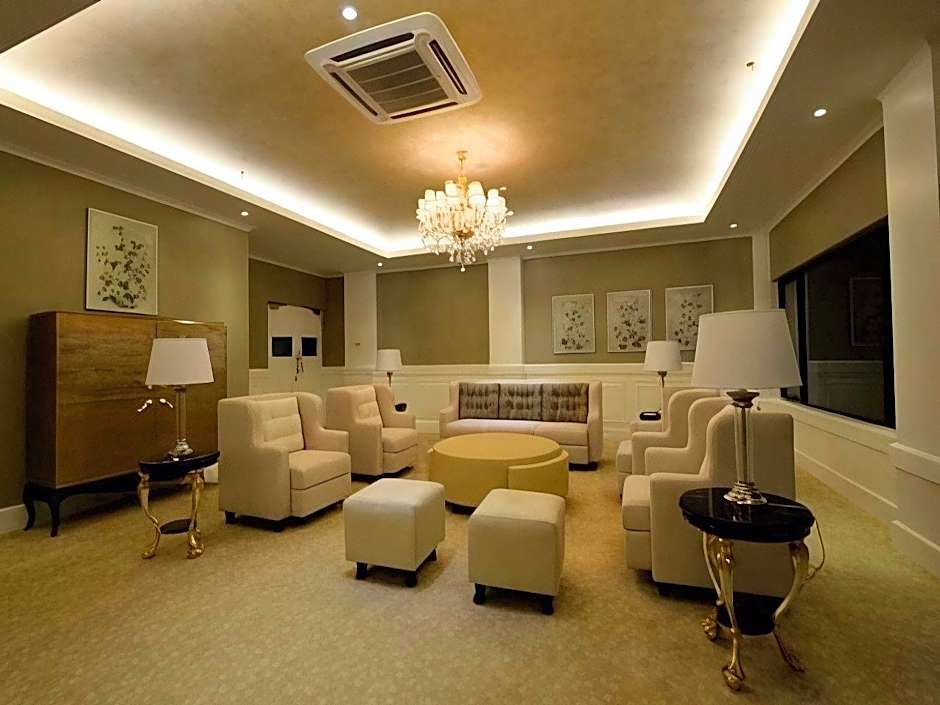 Sutan Raja Hotel And Convention Centre