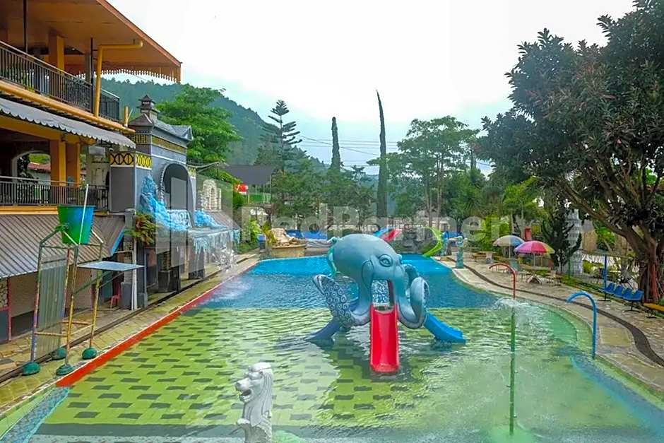 Javenir Hotel Tawangmangu Mitra RedDoorz