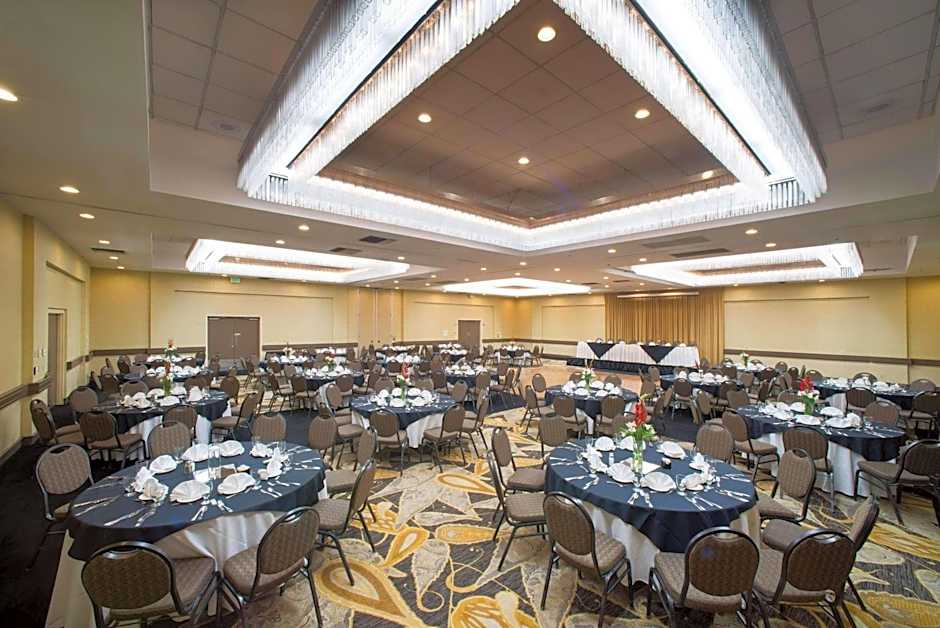 Radisson Hotel Santa Maria