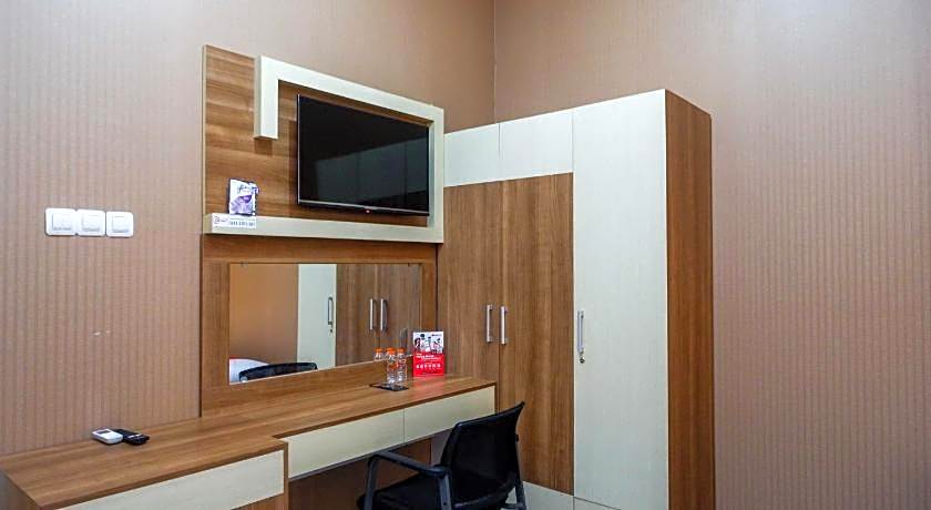 RedDoorz near Simpang Tujuh Kudus