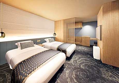 Standard Twin Room with Private Bathroom - Non-Smoking