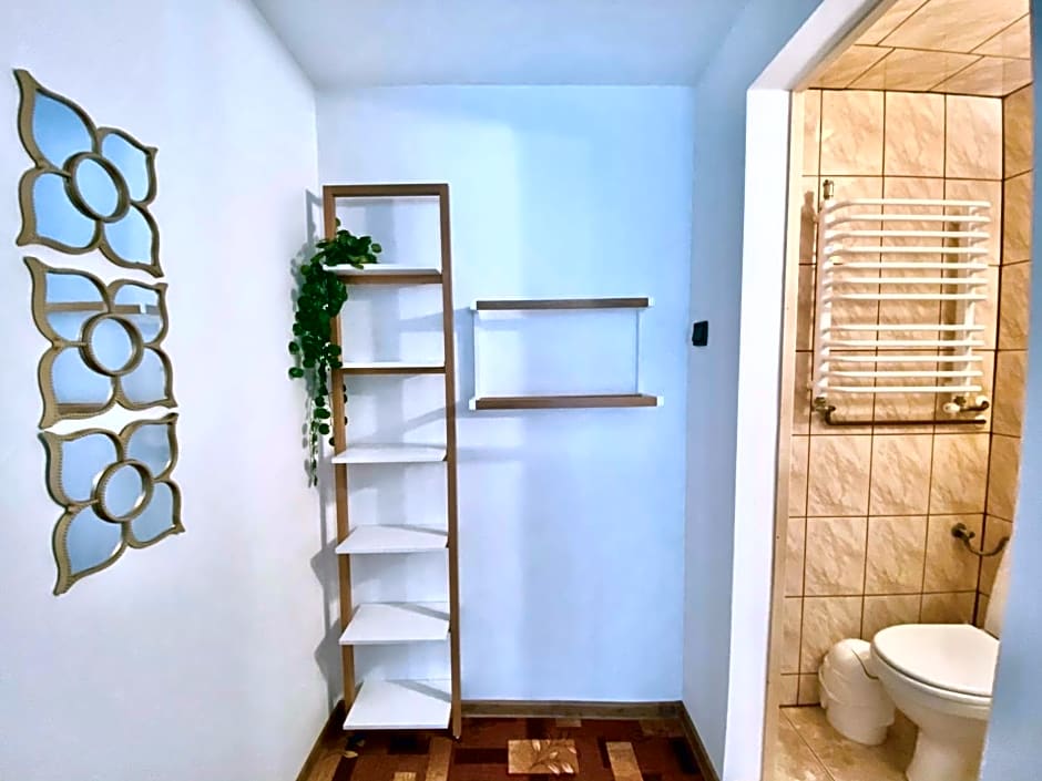 Pokoje Gościnne Pod Jaworem - obok pięknego szlaku wzdłuż rzeki Białka, 1km do stoków Kotelnica