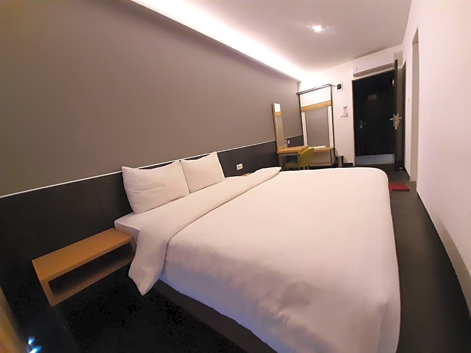 Hotel Pantes Simpang Lima Semarang