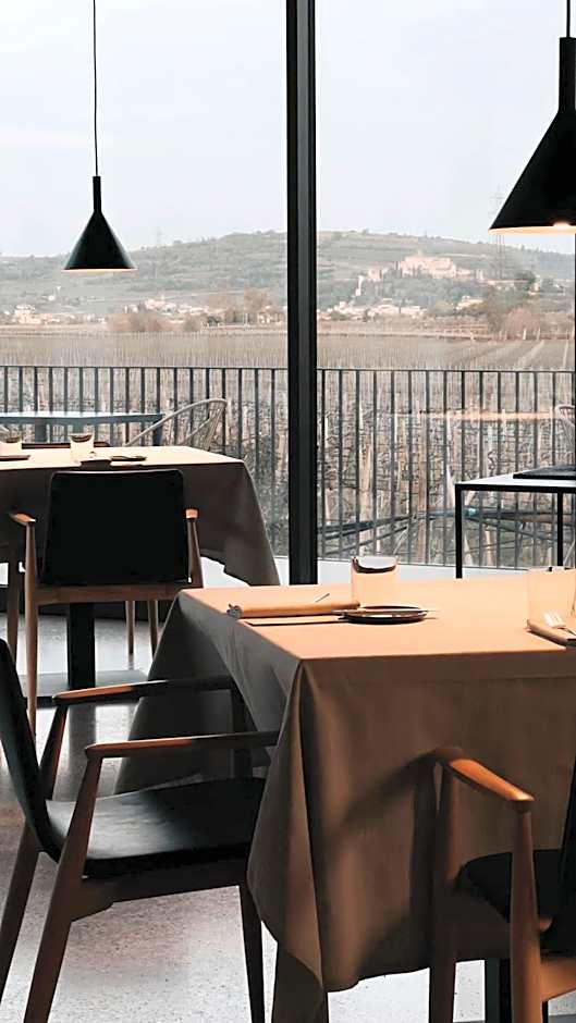 Stilla Rooms & Contemporary Cuisine