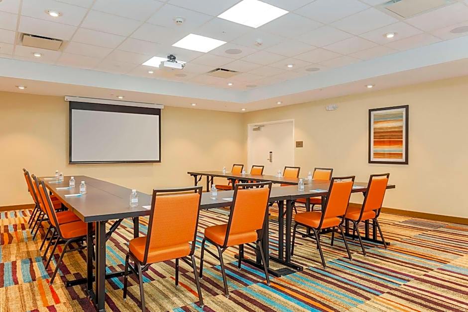 Fairfield Inn & Suites by Marriott Decatur at Decatur Conference Center