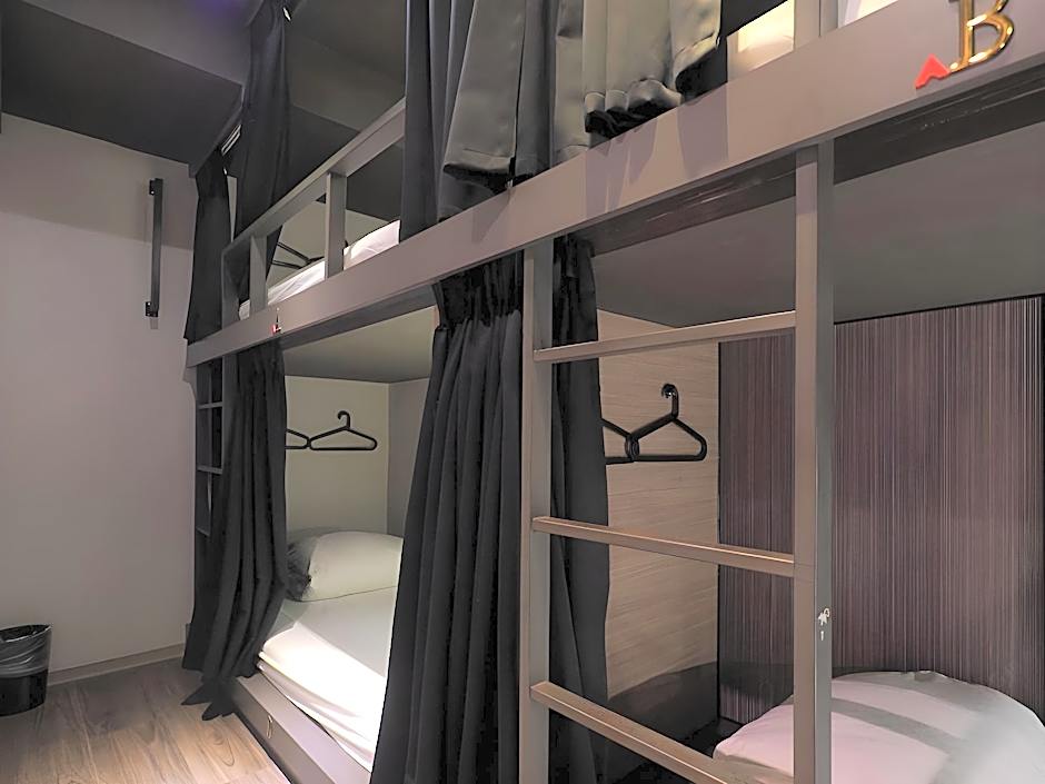 Photo 1 of 3 of 4 Bed Mix Dormitory