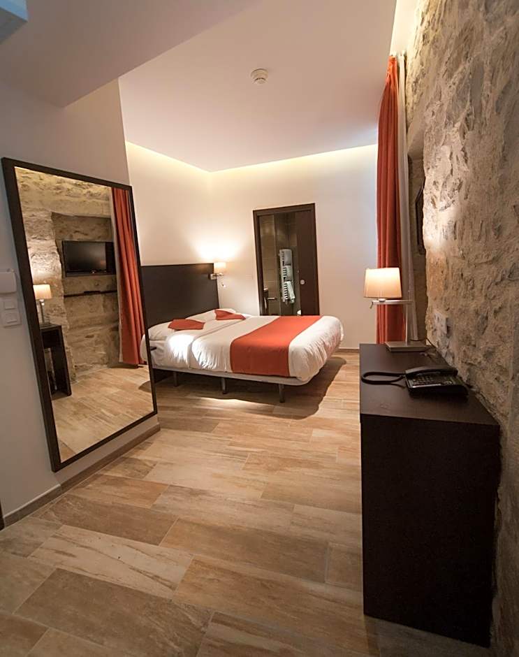 Central Hotel