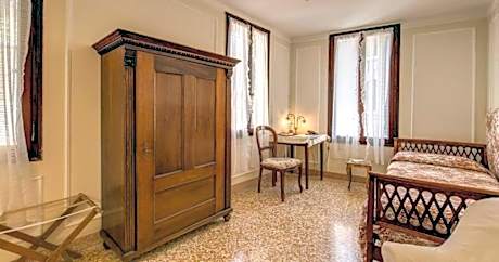 Single Room with Canal View