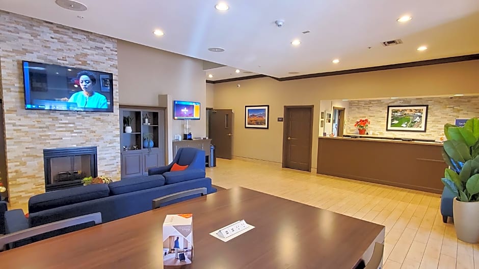 Comfort Inn & Suites Tempe Phoenix Sky Harbor Airport