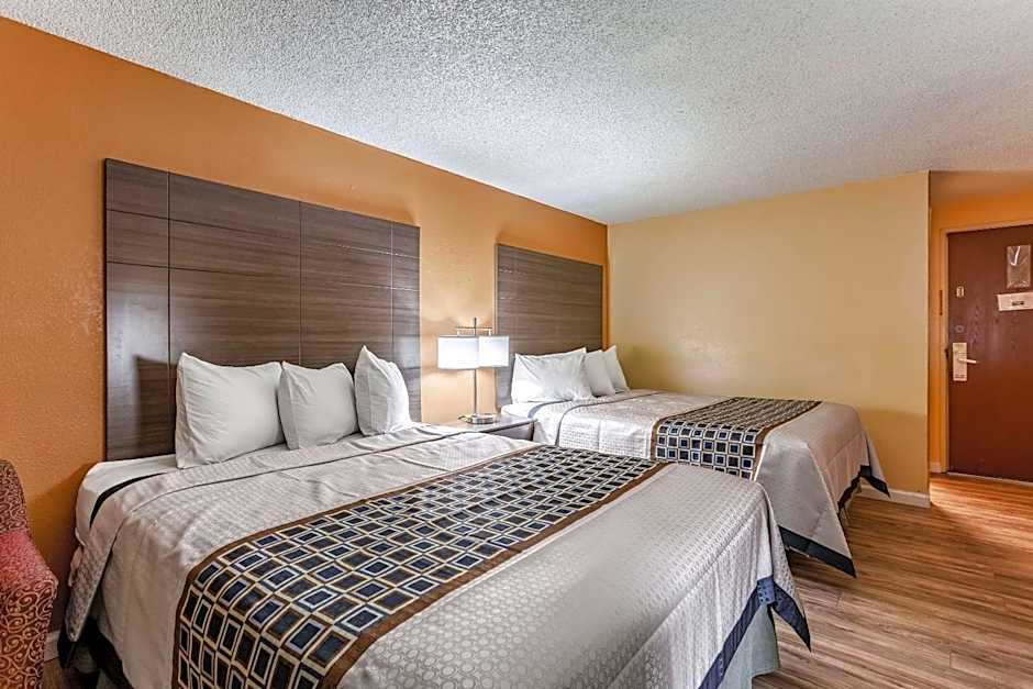 Rodeway Inn Farmington