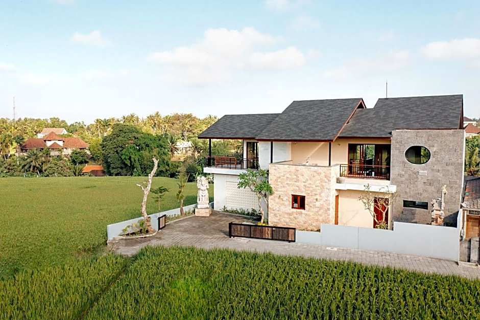 Kari Senja Luxury Villa