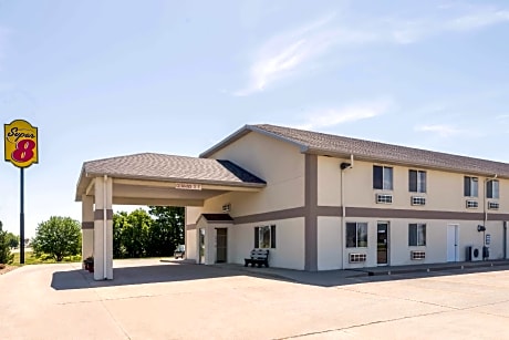 Super 8 By Wyndham Beloit