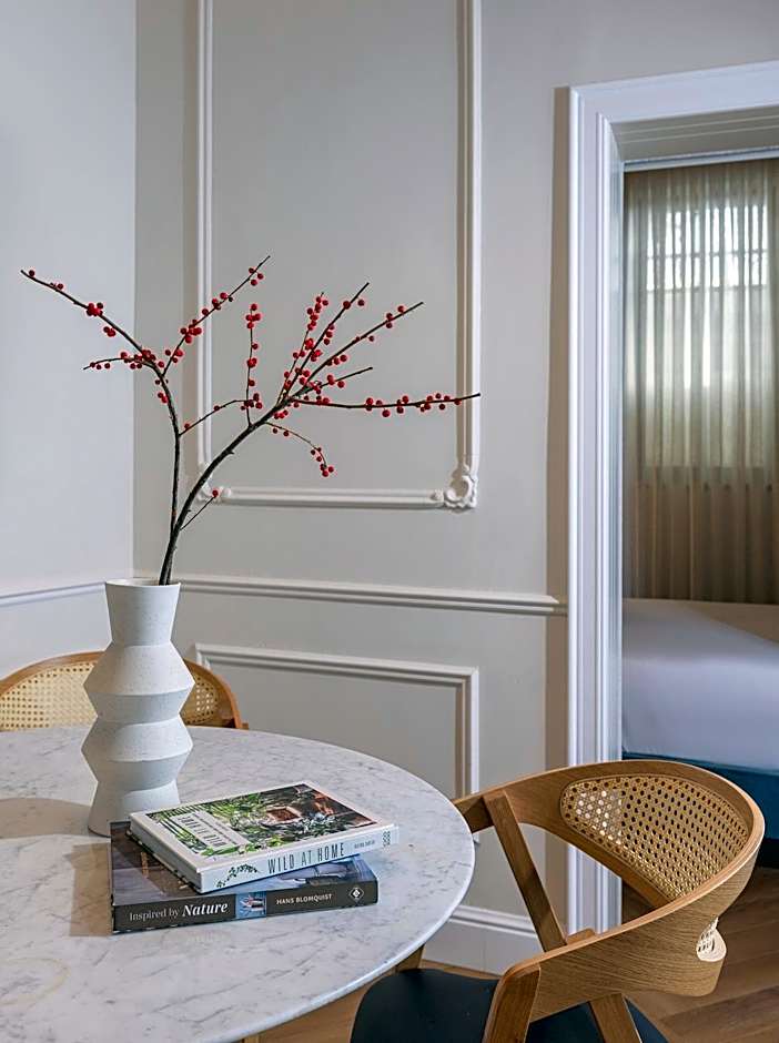 Villa Albi - Machne Yehuda Hotel