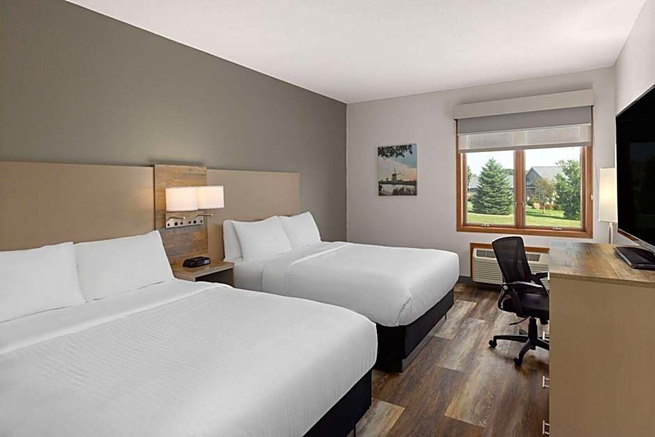 Links Bos Landen Hotel & Spa of Pella, Trademark by Wyndham