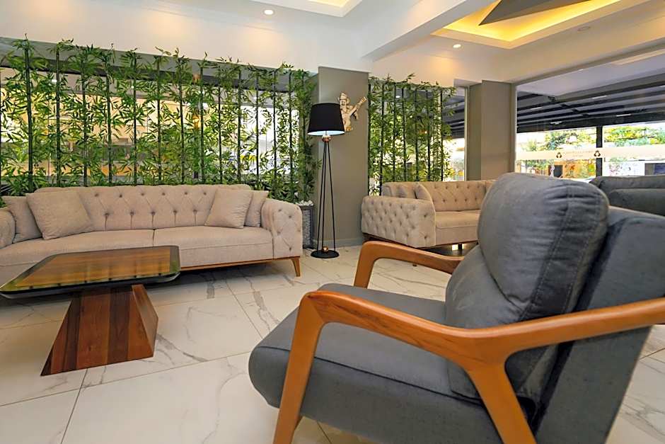 Miss Cleopatra Hotel