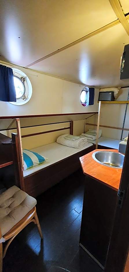 Intersail Hostel - Avontuur