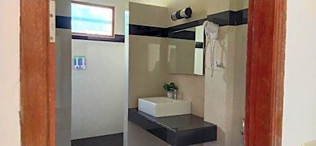 Suite with Lake View